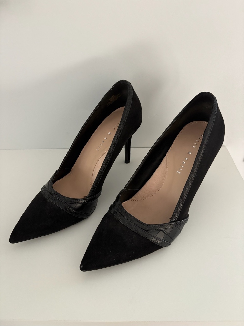 Kelly & Katie Pointed Toe Black Pumps - Women's Professional Heels
